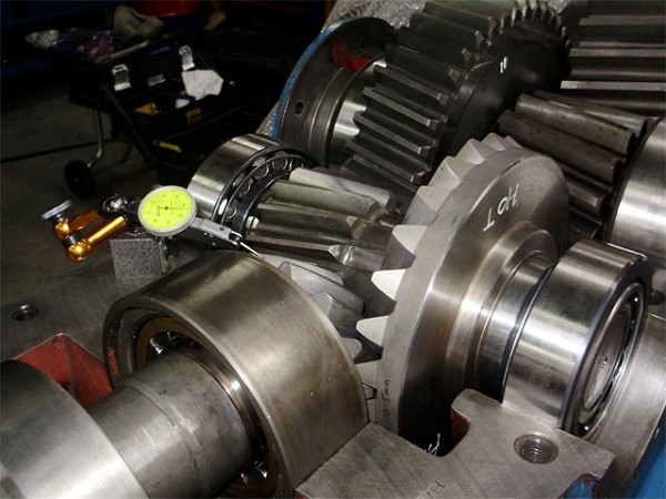 آموزش تعمیر تخصصی گیربکس صنعتی
دوره آموزشی تعمیر گیربکس صنعتی
تعمیرات گیربکس صنعتی